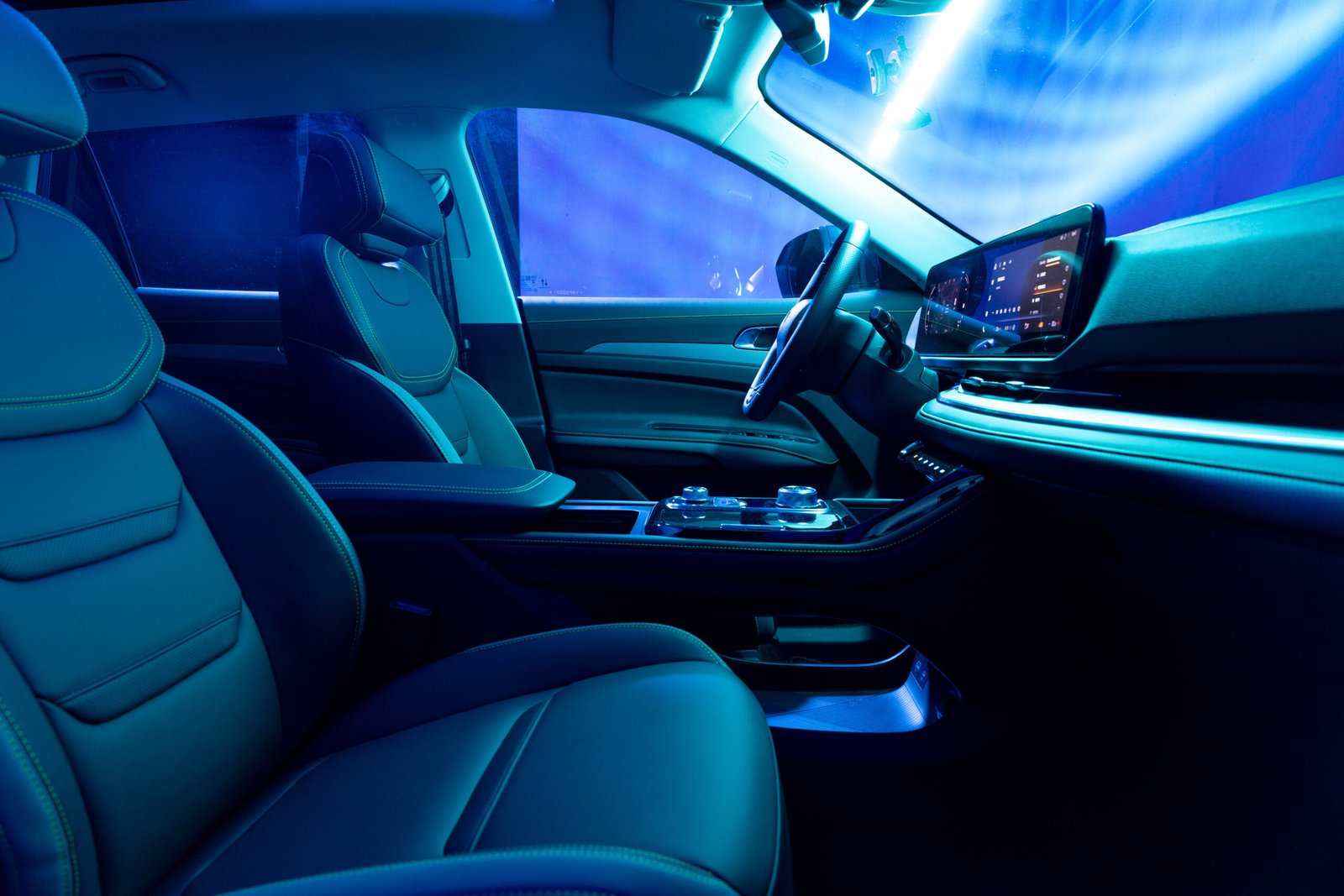 Territory Hybrid-117